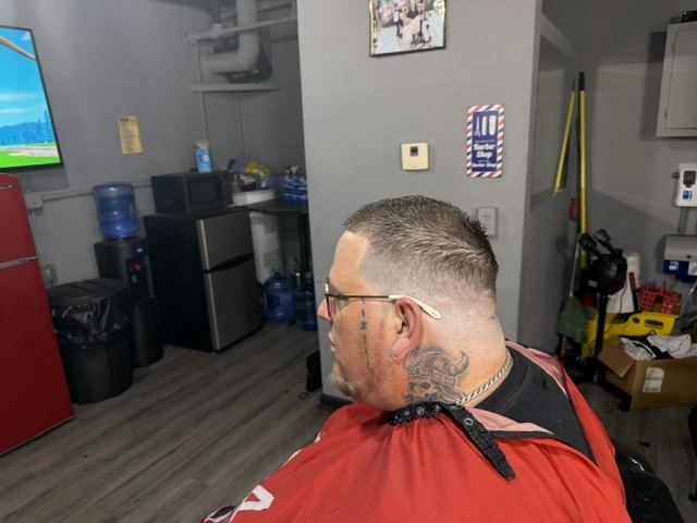 Clean tapered back