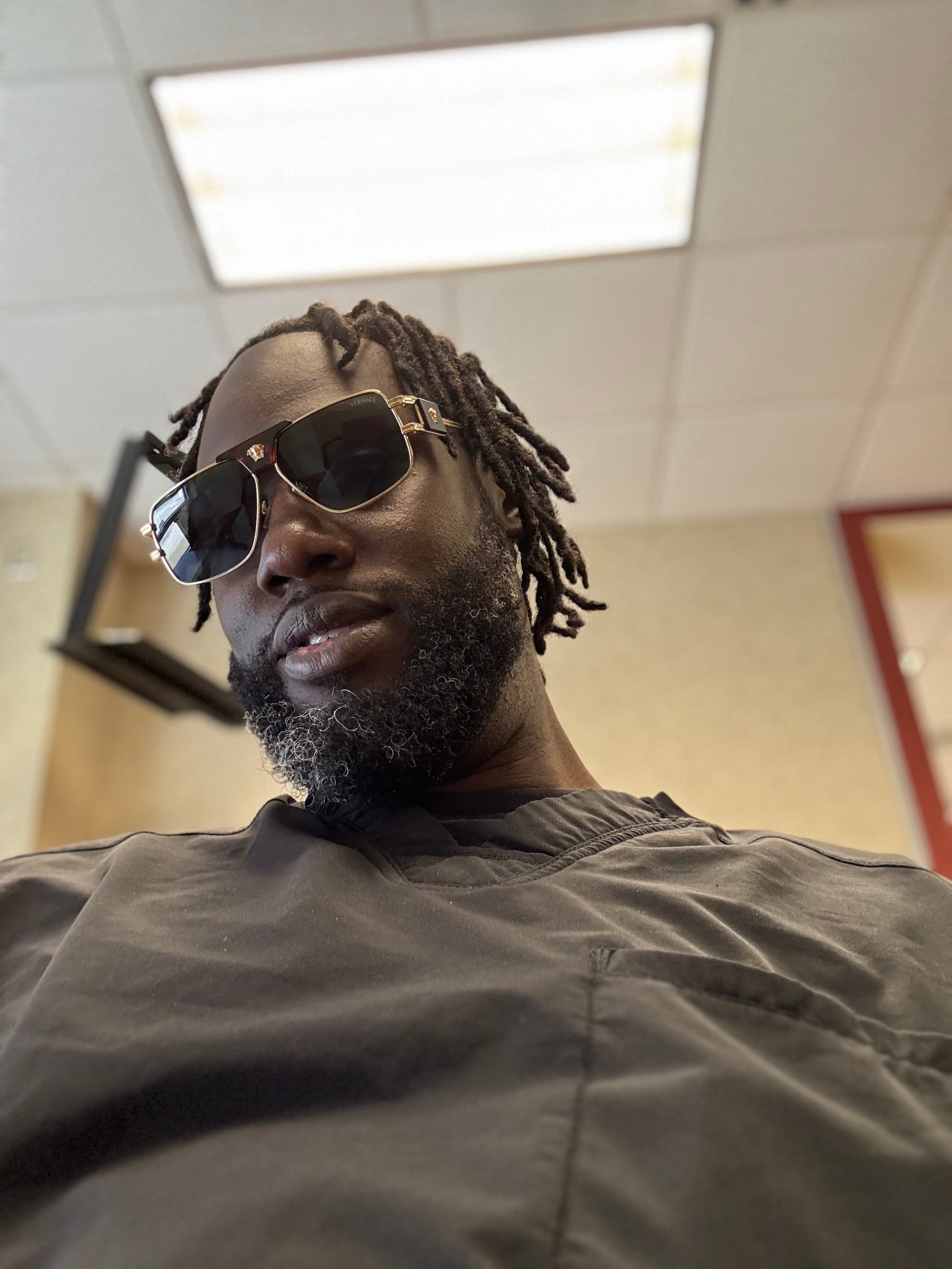 Barber Black